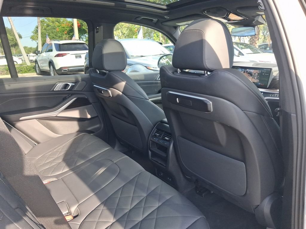 Used 2026 White BMW sDrive40i image 21