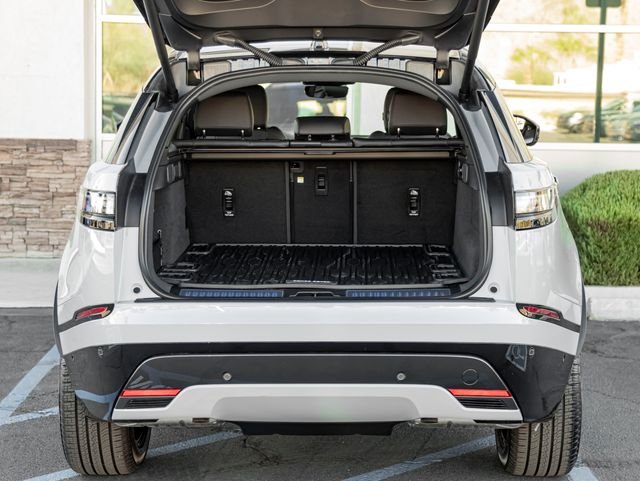 New 2026 Arroios Grey Land Rover Dynamic SE image 21