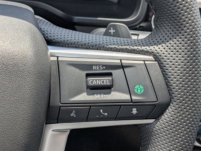 Used 2025 White Diamond Mitsubishi SE image 48