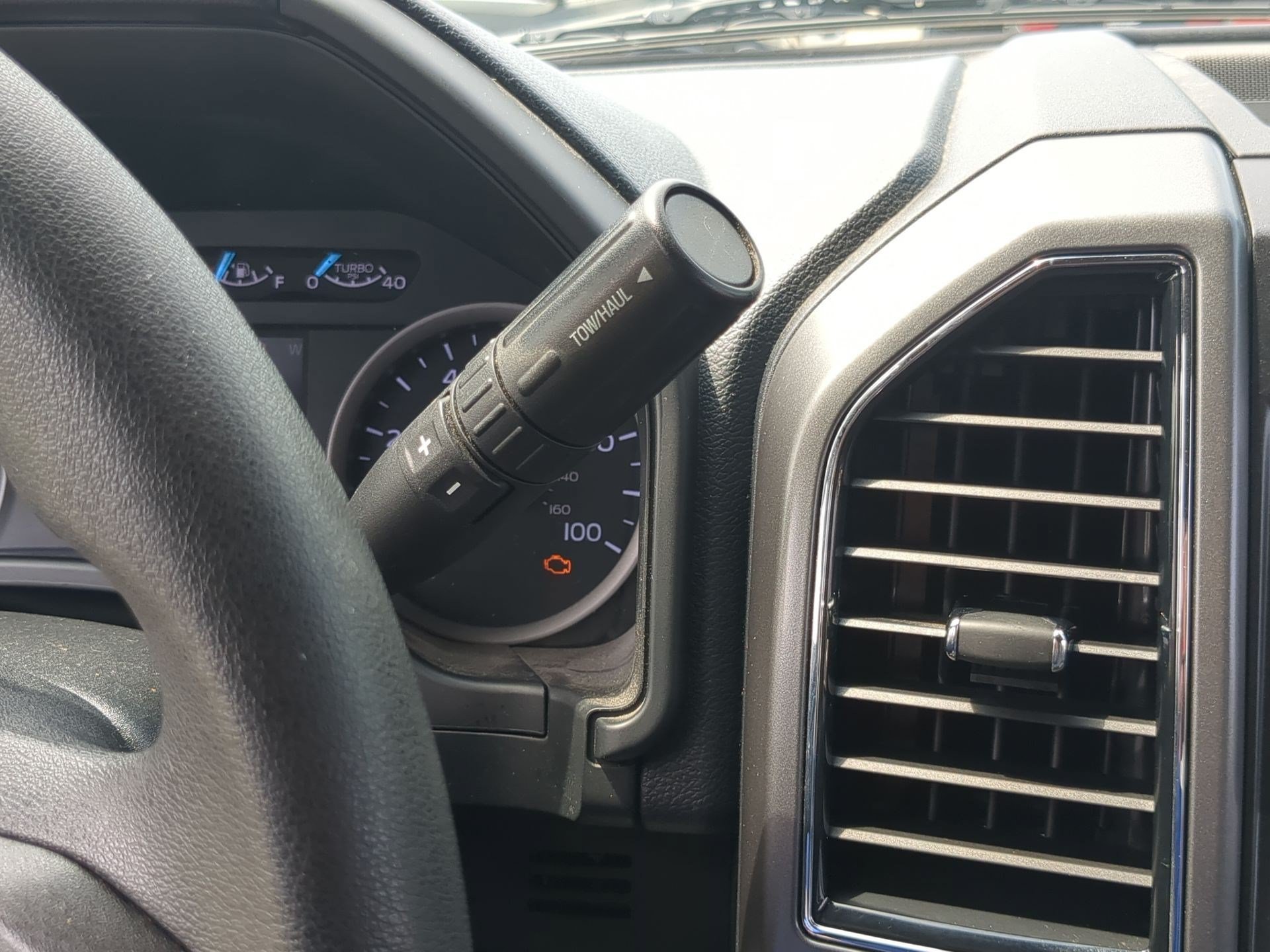 2019 Ford F-250 Super Duty XLT - Photo 19