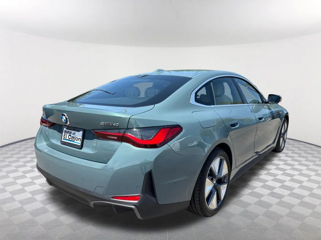 New 2026 Green BMW eDrive40 image 4