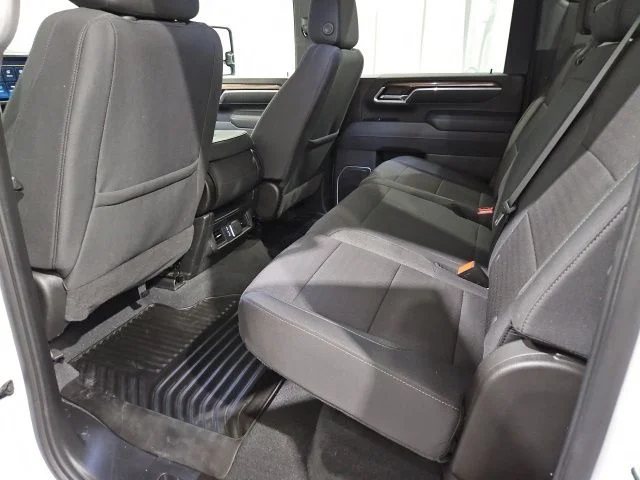 Used 2025 Summit White Chevrolet LT image 15