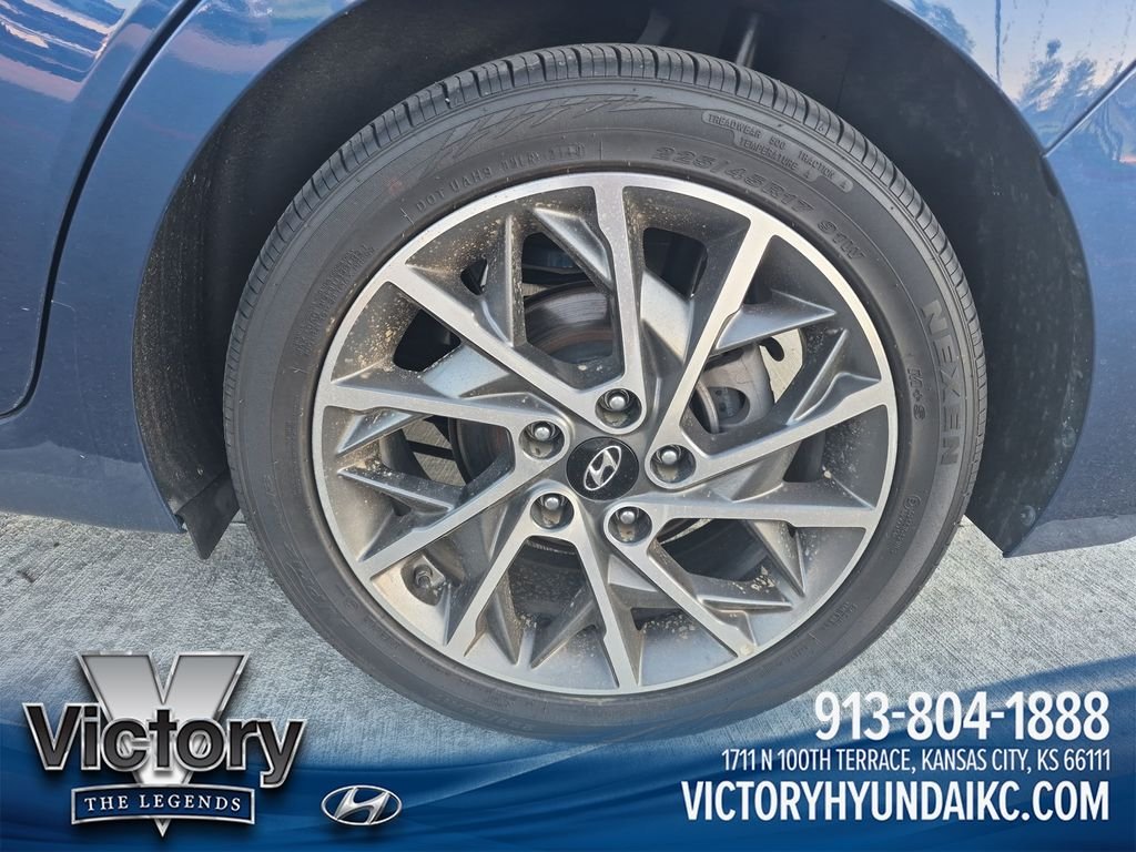 Used 2020 Blue Hyundai Limited image 27