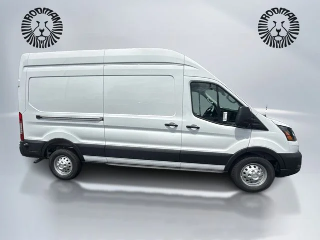 New 2026 Oxford White Ford Cargo Van image 5