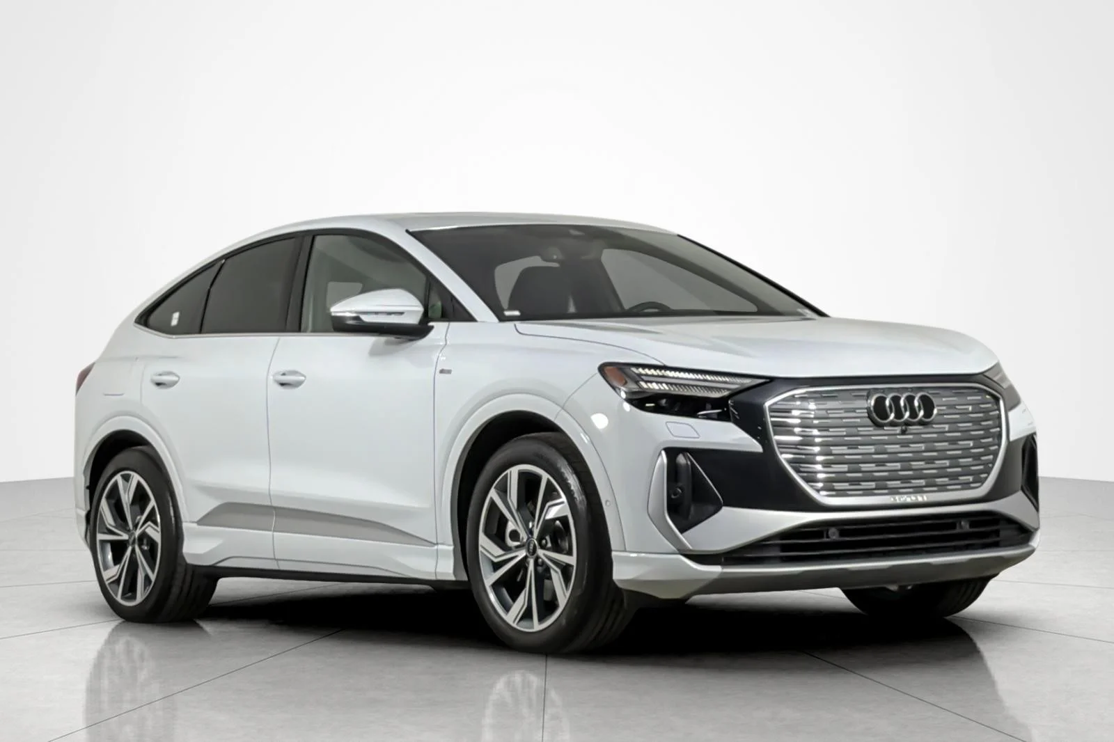 Used 2024 Glacier White Metallic Audi Prestige 55 quattro image 7