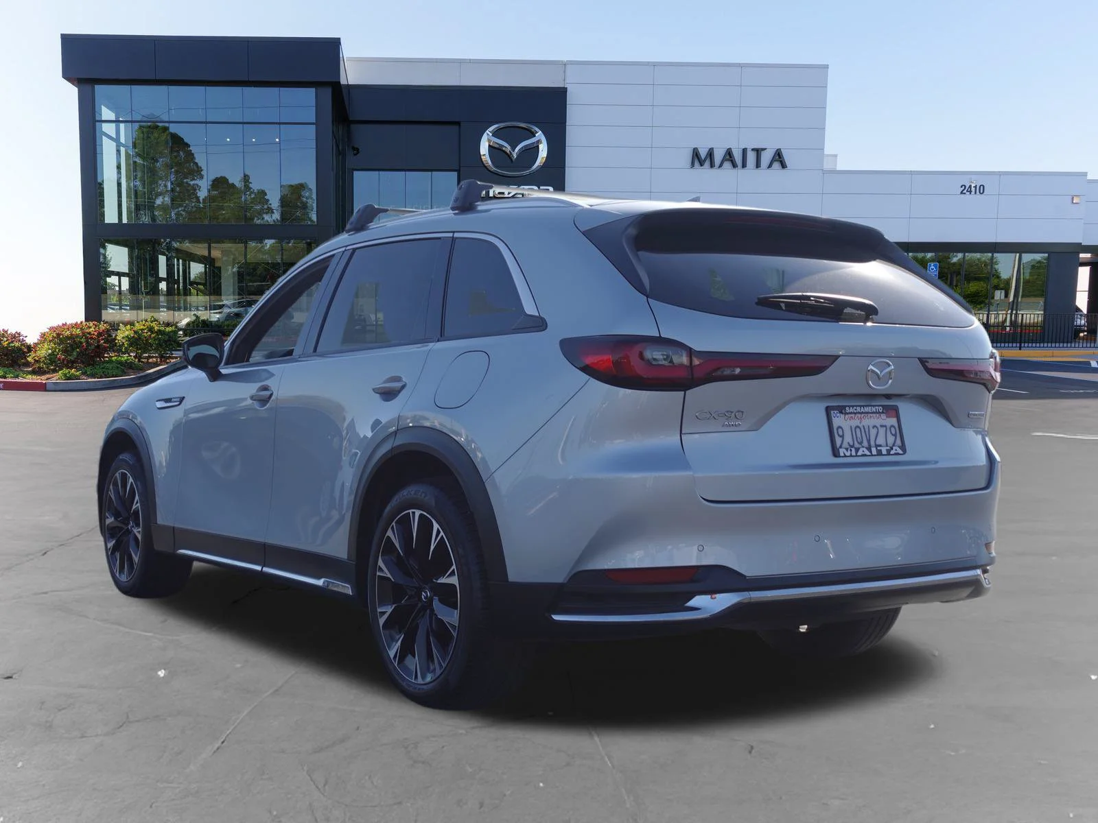 Certified Used 2024 Sonic Silver Mazda Premium Plus image 6
