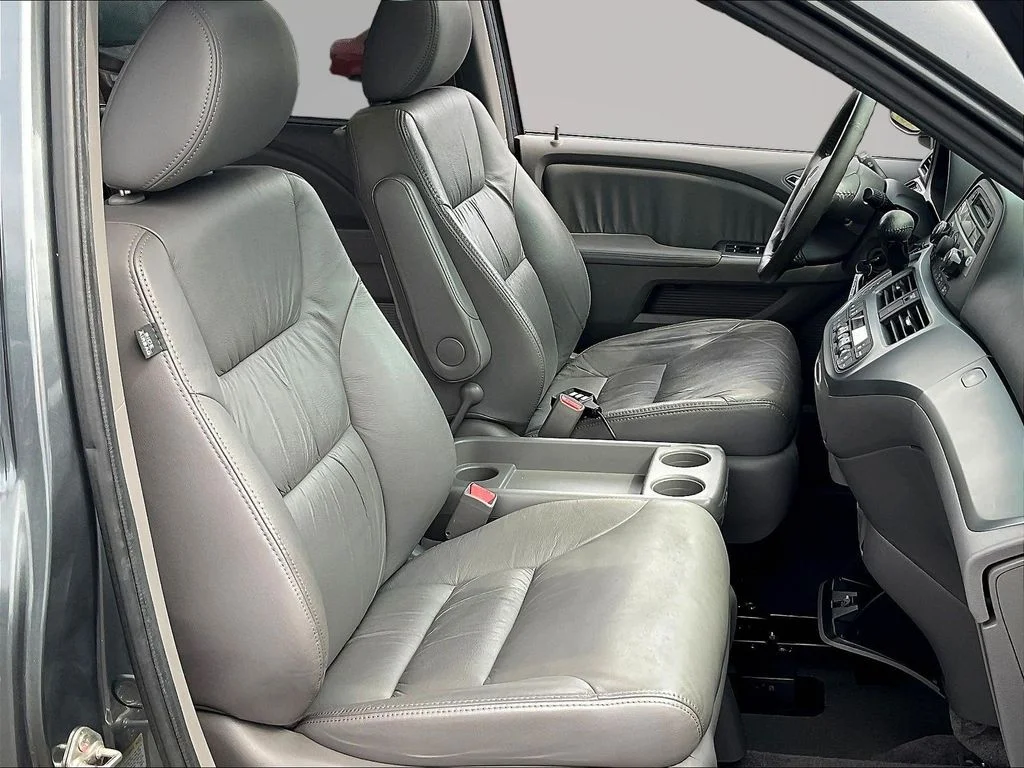 Used 2010 Polished Metal Metallic Honda EX-L image 33