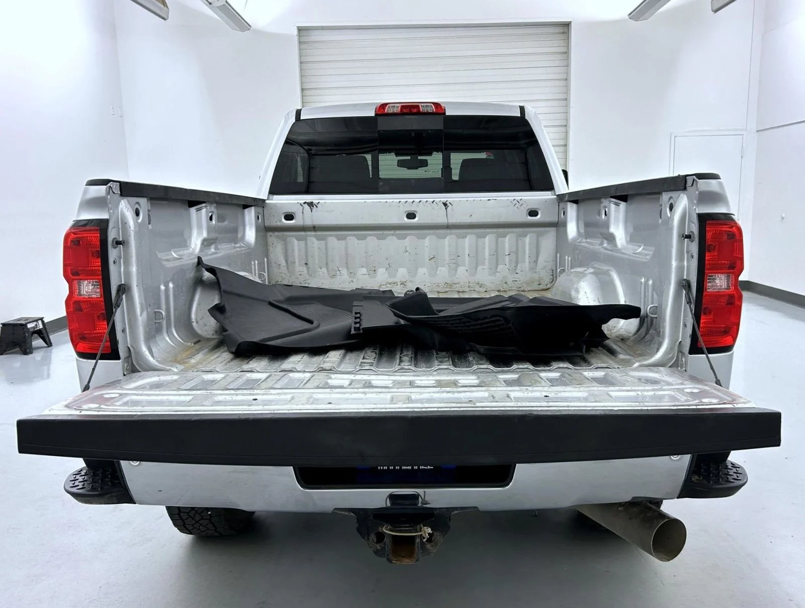 Used 2019 Silver Chevrolet LTZ image 22