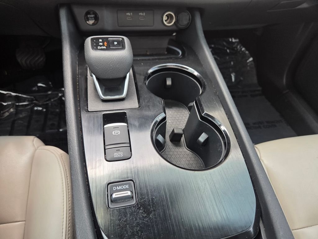 Used 2024 Black Nissan SL image 18