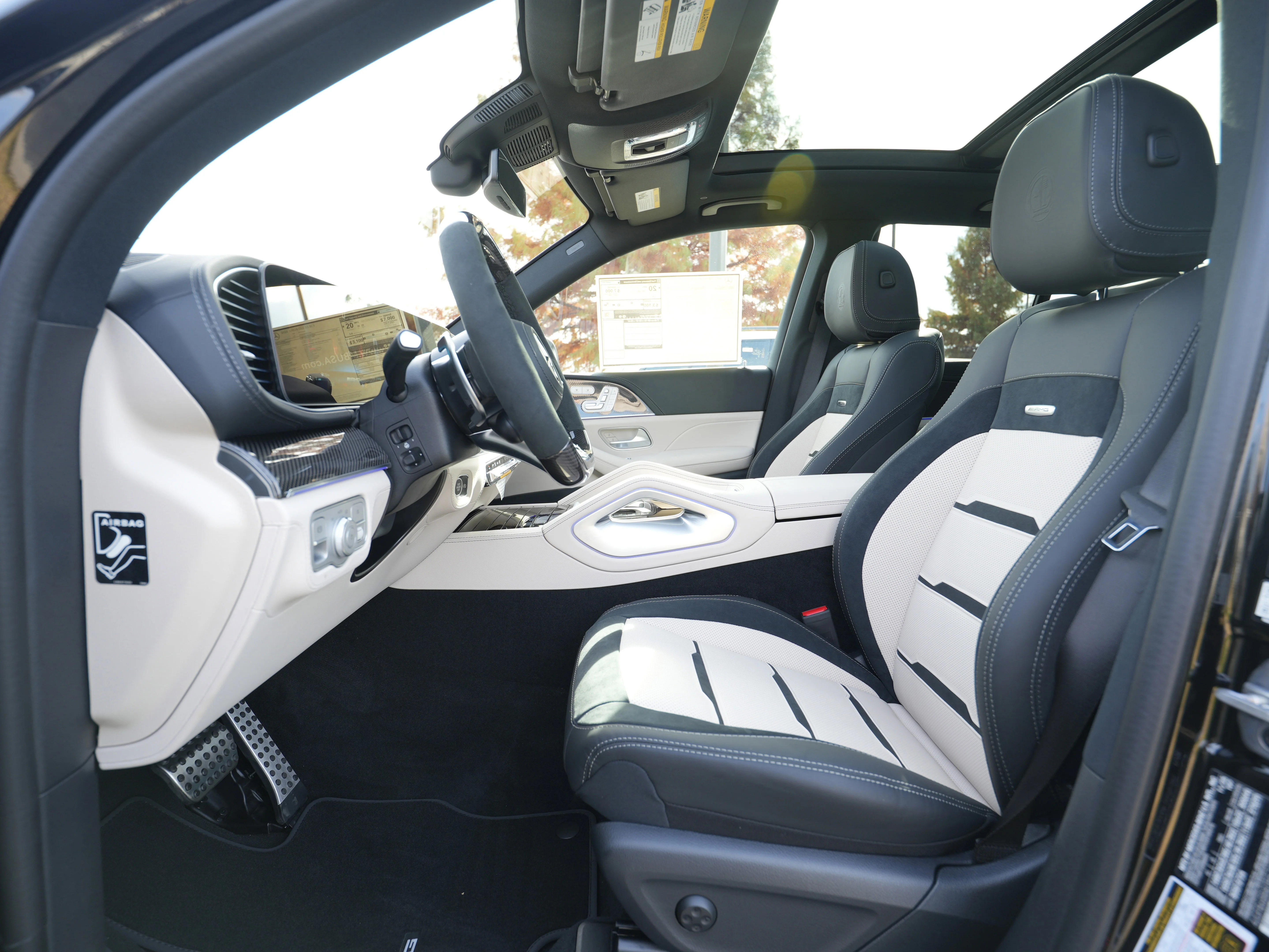 New 2026 OBSIDIAN BLACK Mercedes-Benz AMG® GLE 53 image 41