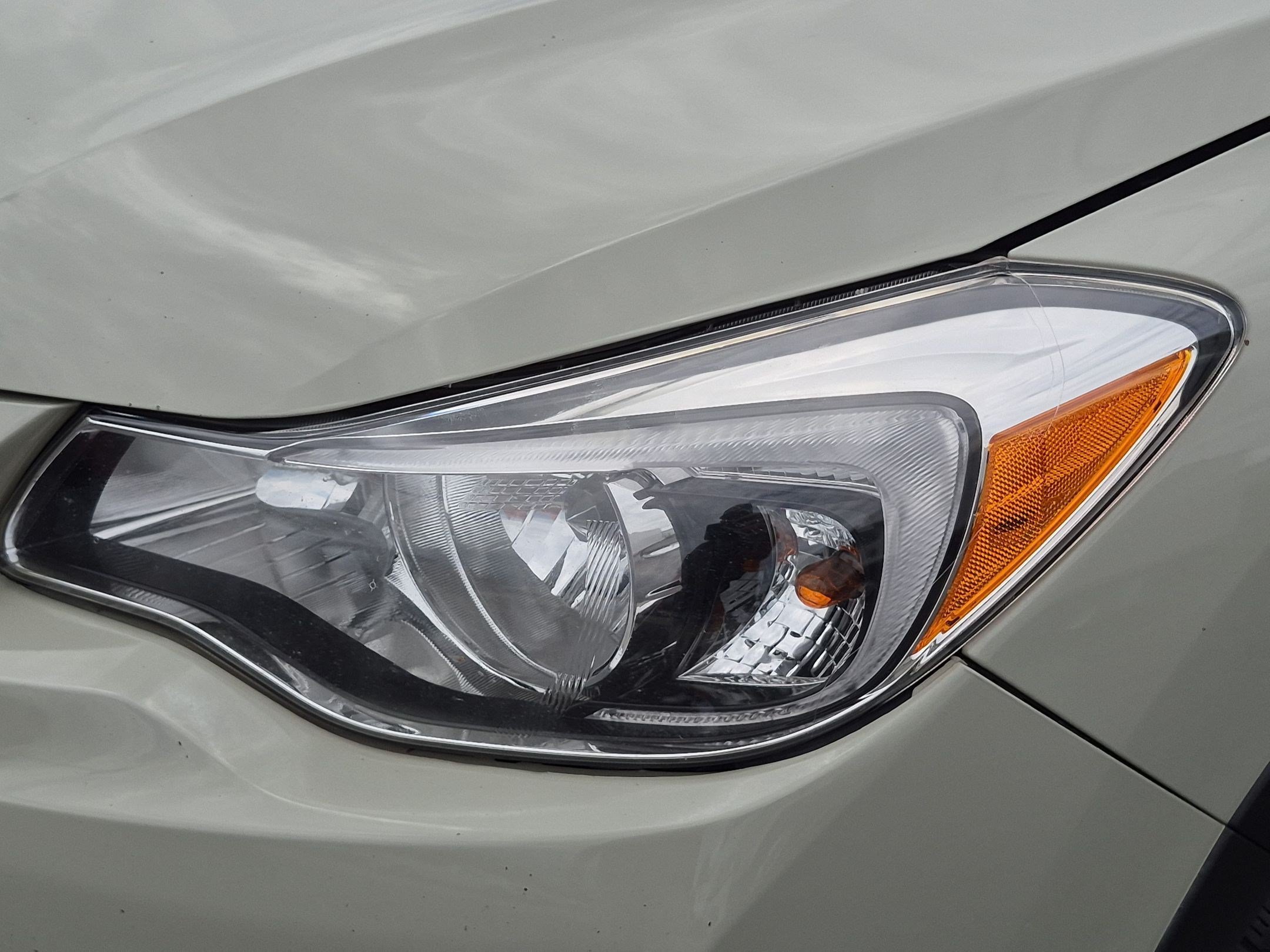 Used 2016 Desert Khaki Subaru Limited image 10
