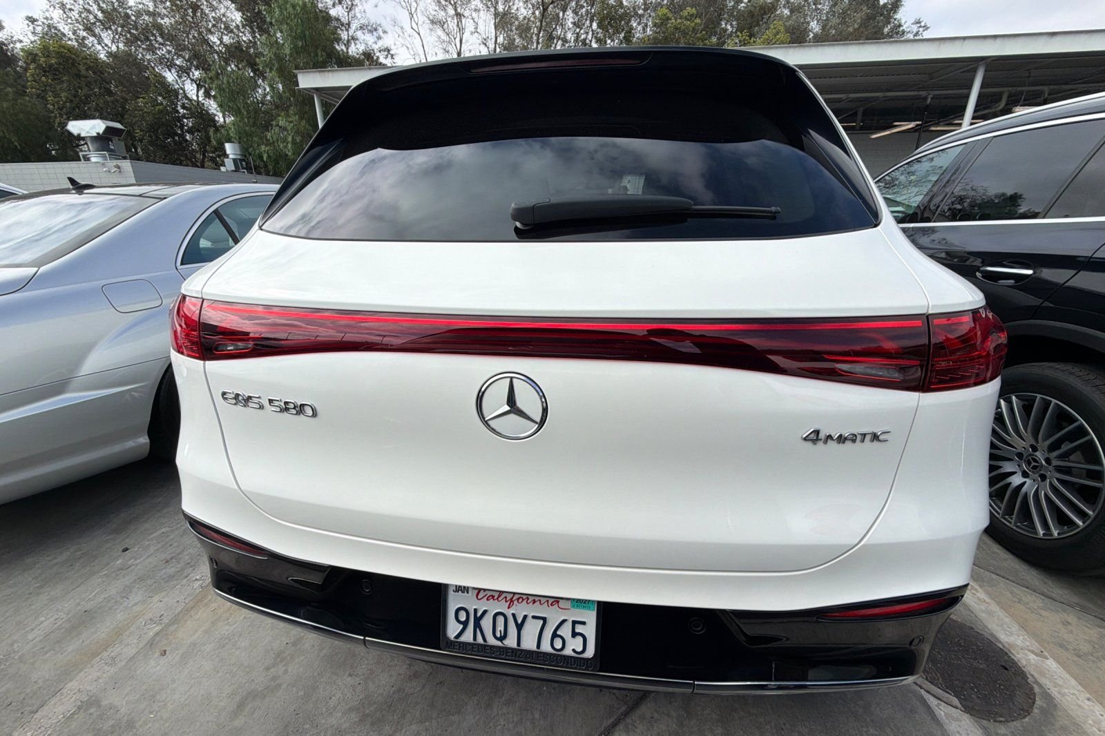 Used 2023 White Mercedes-Benz 580 image 9