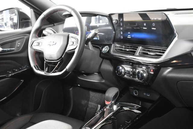 2025 Chevrolet Trax RS - Photo 41