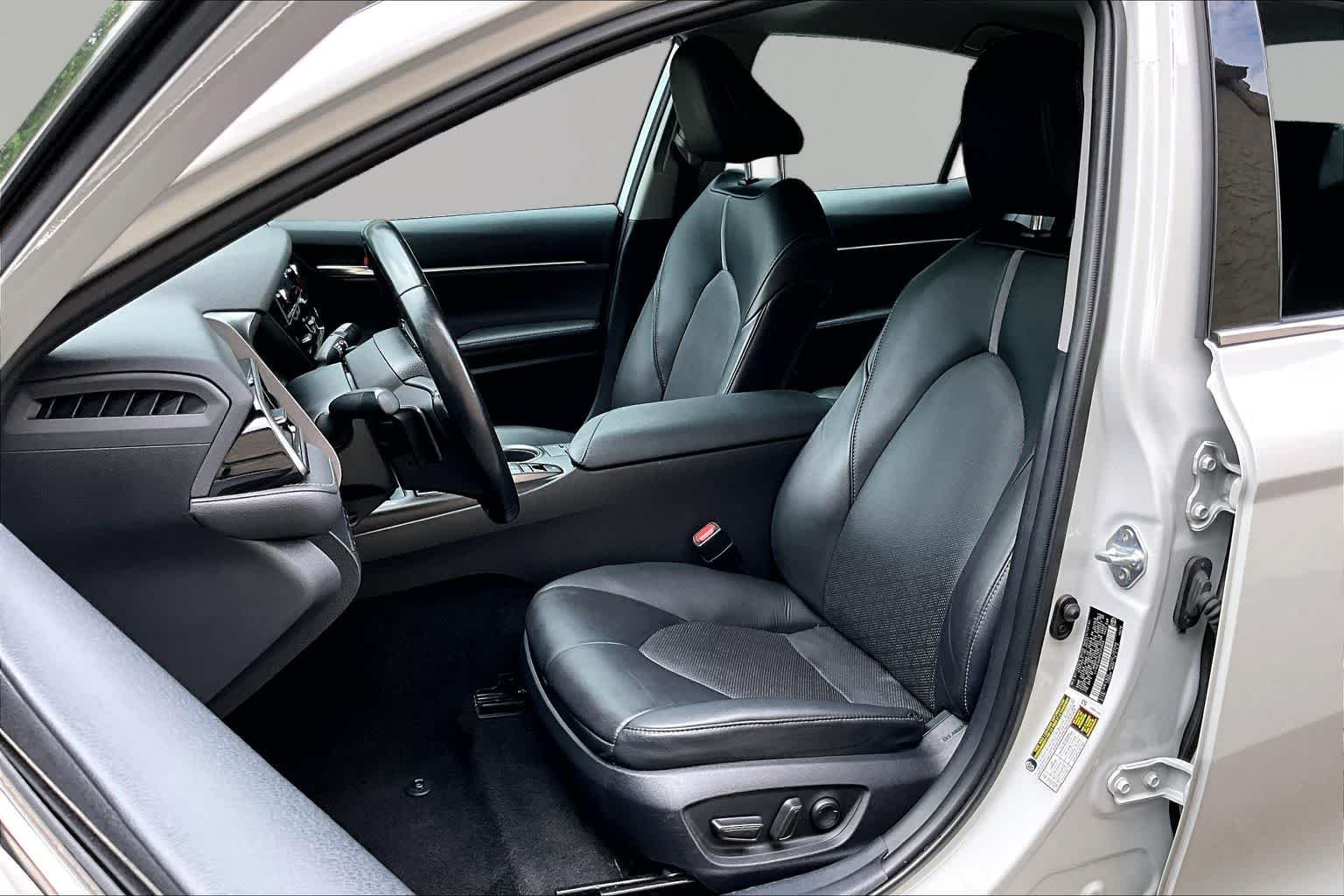 Used 2023 Ice Edge Toyota XSE image 8