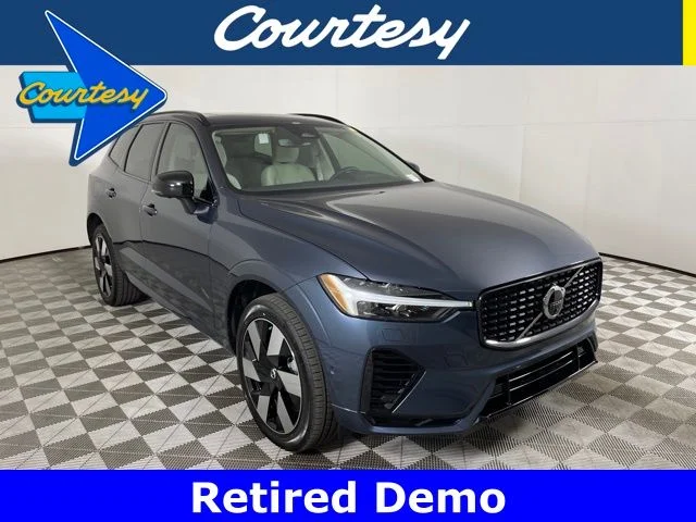 2025 Volvo XC60 T8 Plus Dark AWD's photo