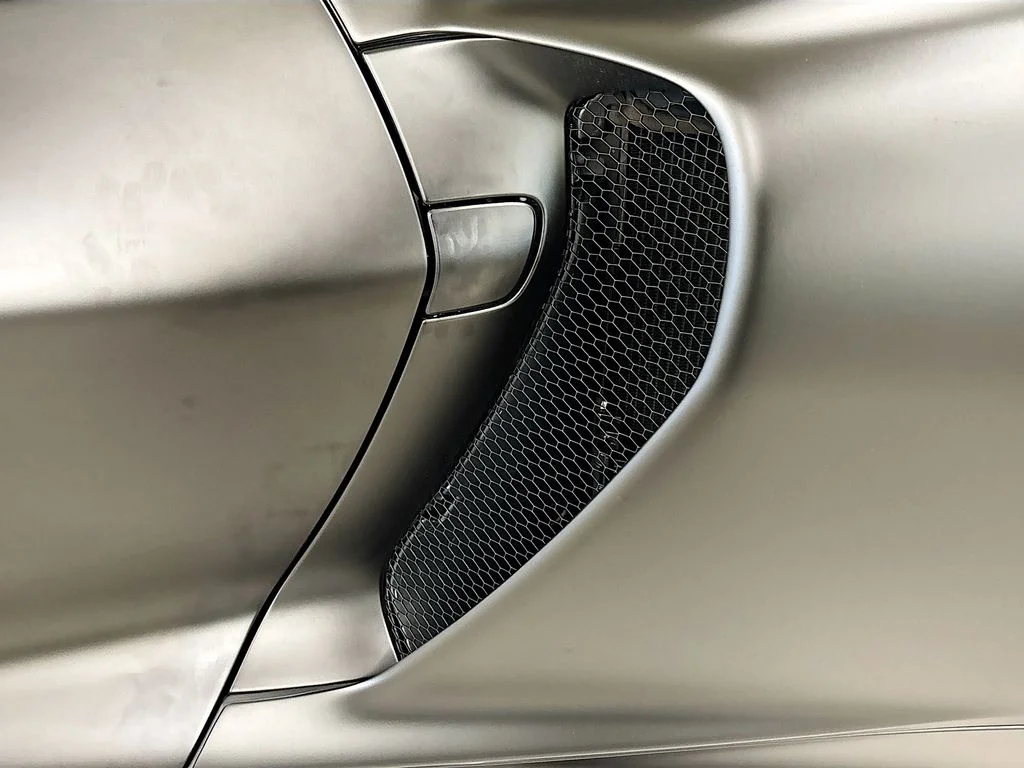 Used 2025 White McLaren TechLux image 25