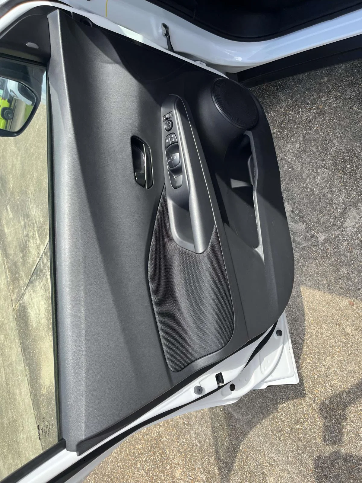 2025 Nissan KICKS PLAY Base - Photo 8