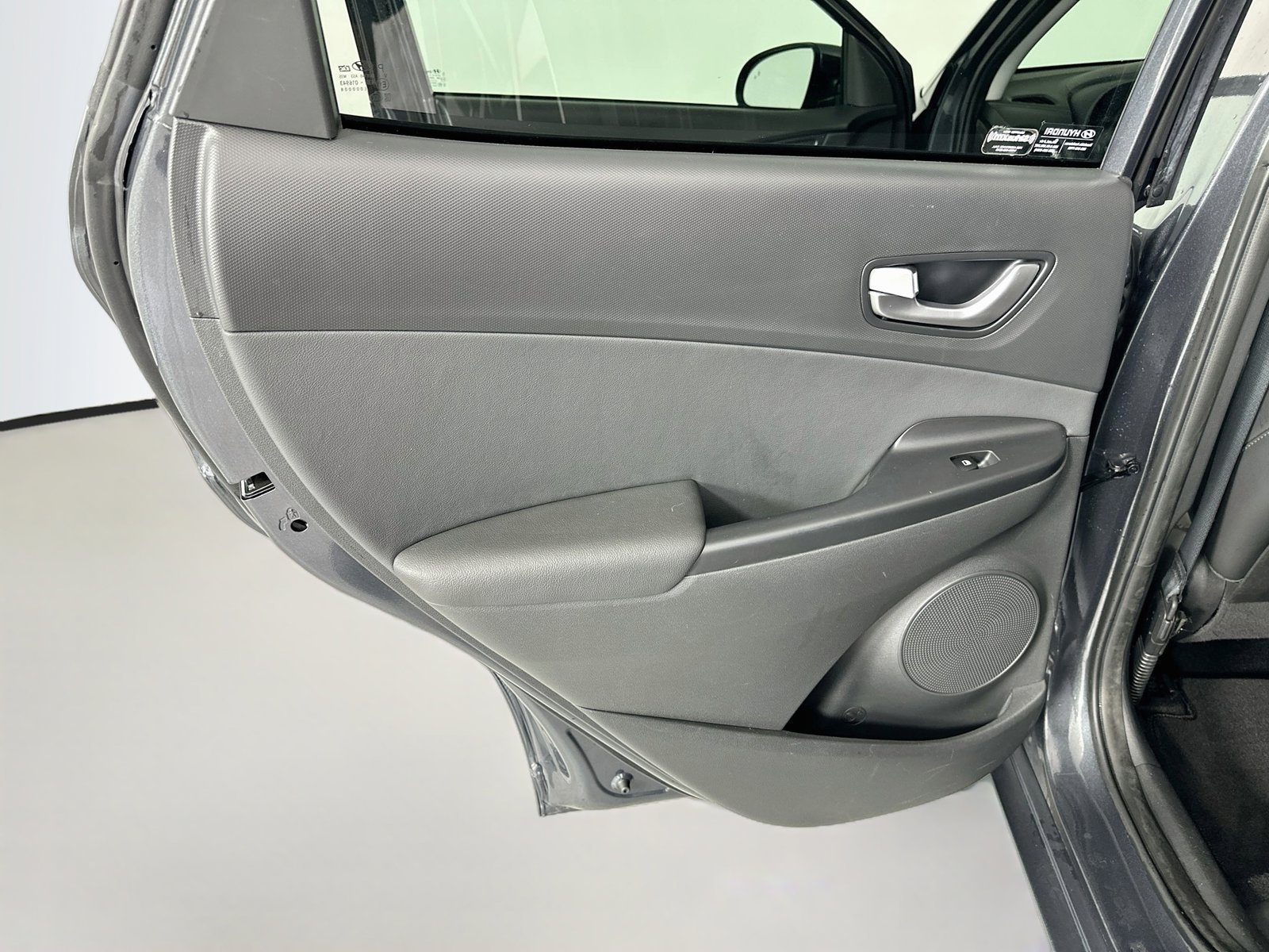 2022 Hyundai Kona Limited - Photo 32
