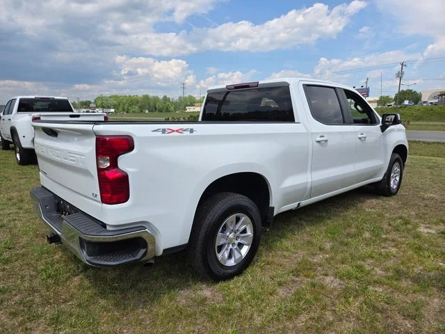 Used 2023 White Chevrolet LT image 8