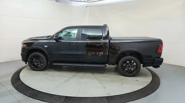 New 2026 Diamond Black Crystal Pearl-Coat Exterior Paint RAM Laramie image 7