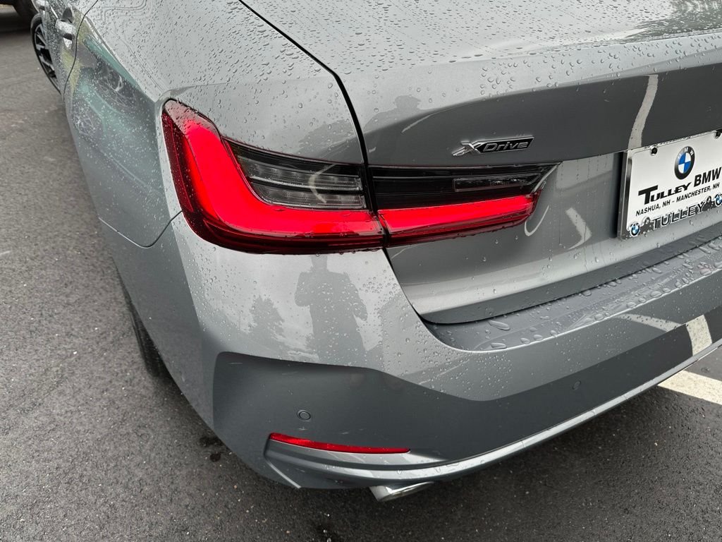 Used 2026 Skyscraper Grey Metallic BMW 330i xDrive image 27