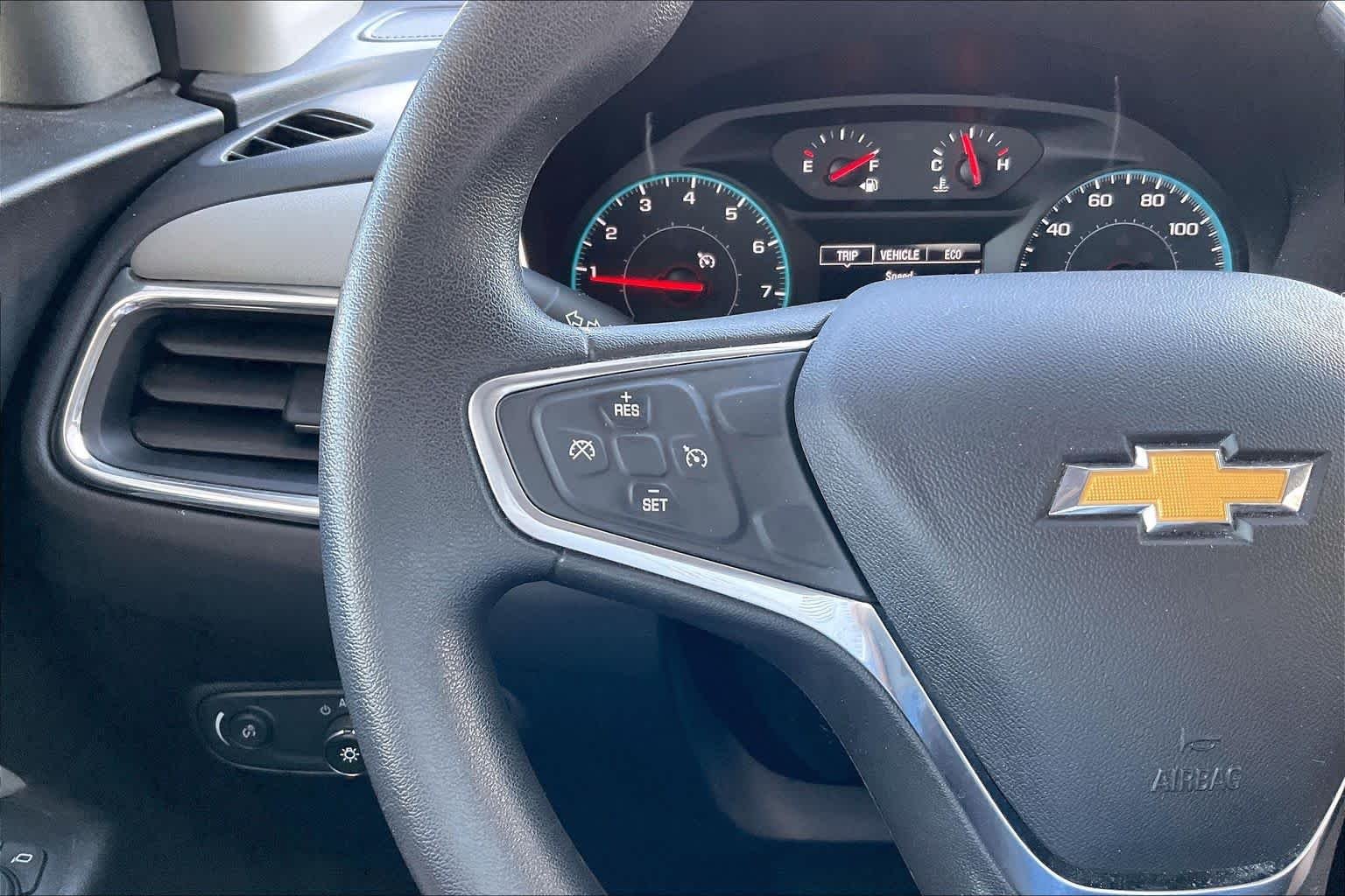 Used 2018 SUMMIT WHITE Chevrolet LS image 23