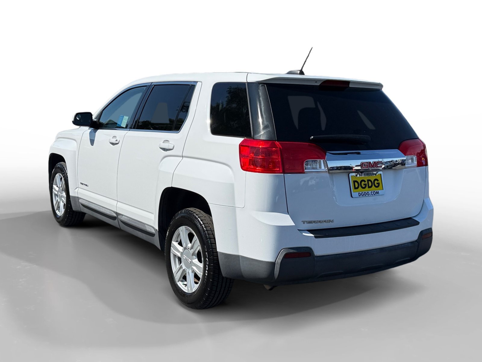 Used 2015 Summit White GMC SLE-1 image 3