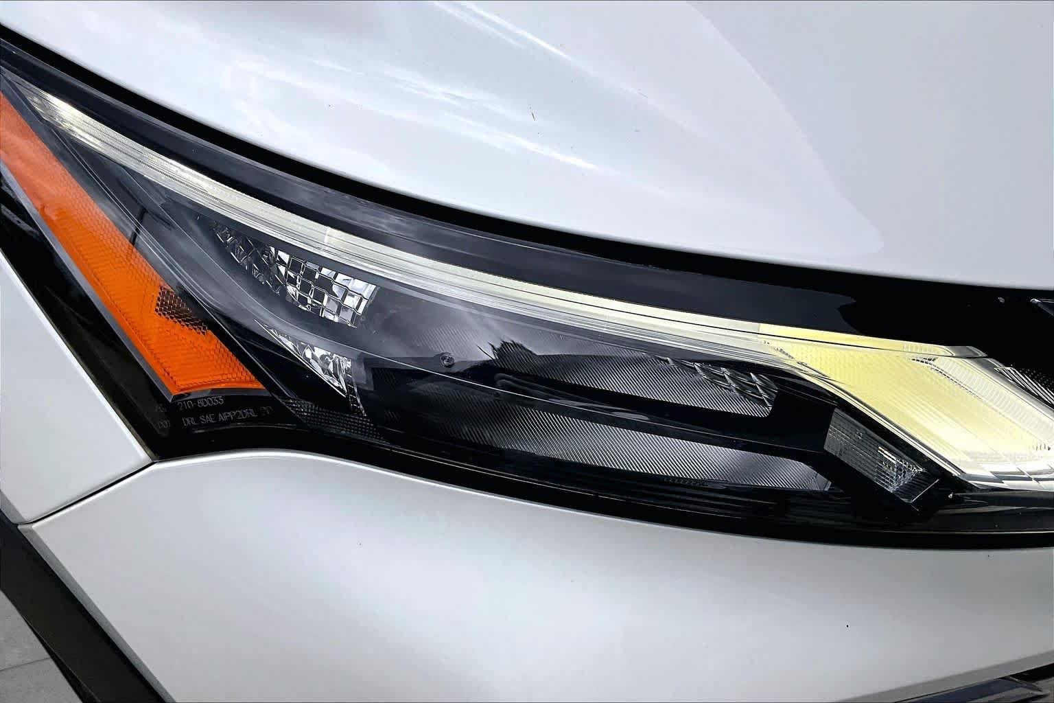 Used 2023 Pearl White Tricoat Nissan SV image 27
