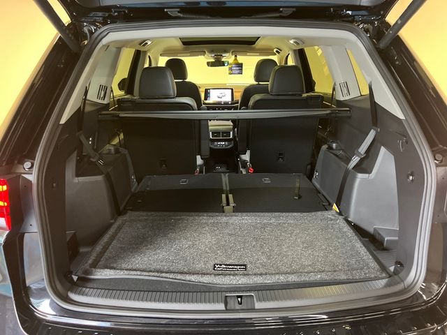 New 2026 Black Volkswagen 2.0T SE w/Technology image 5