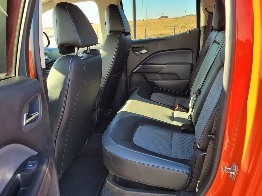 Used 2020 Orange Chevrolet Z71 image 6