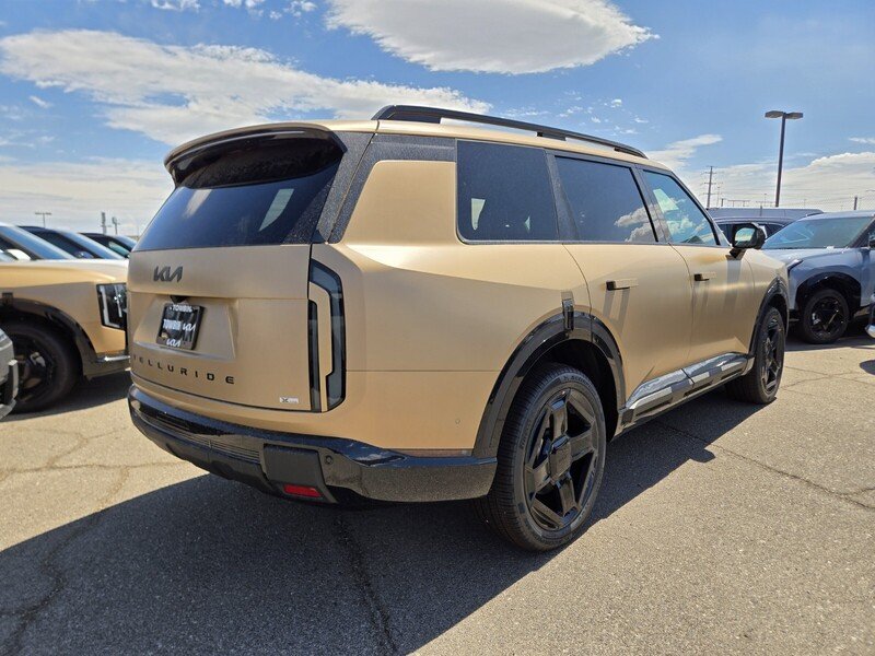 New 2027 Terrain Brown Matte Kia X-LINE SX image 3