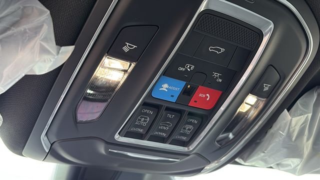 New 2026 Diamond Black Crystal Pearlcoat Jeep Limited image 21