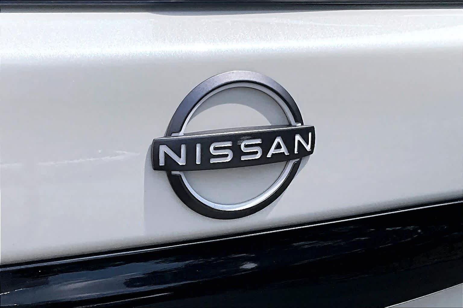 Used 2024 Pearl White Tricoat Nissan SV image 51