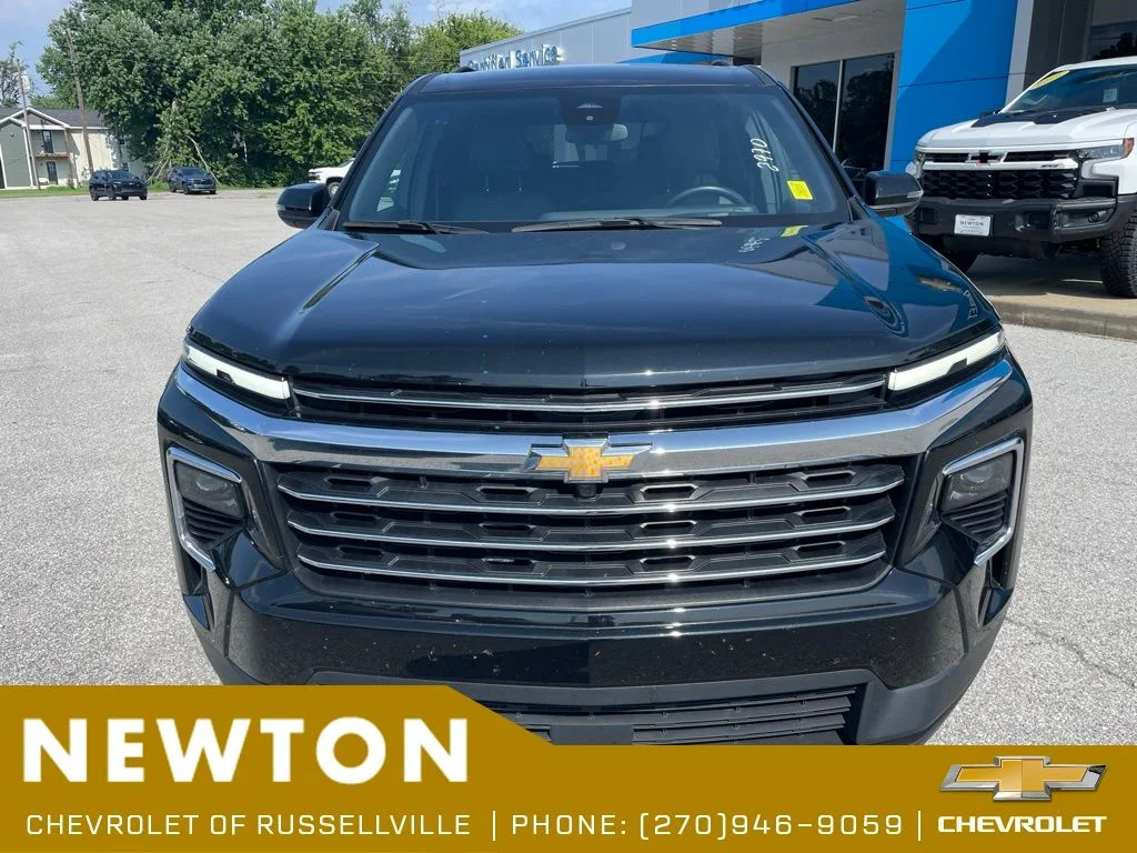 Used 2025 Black Metallic Chevrolet LT image 3