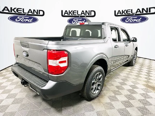 New 2026 Gray Ford XLT image 3