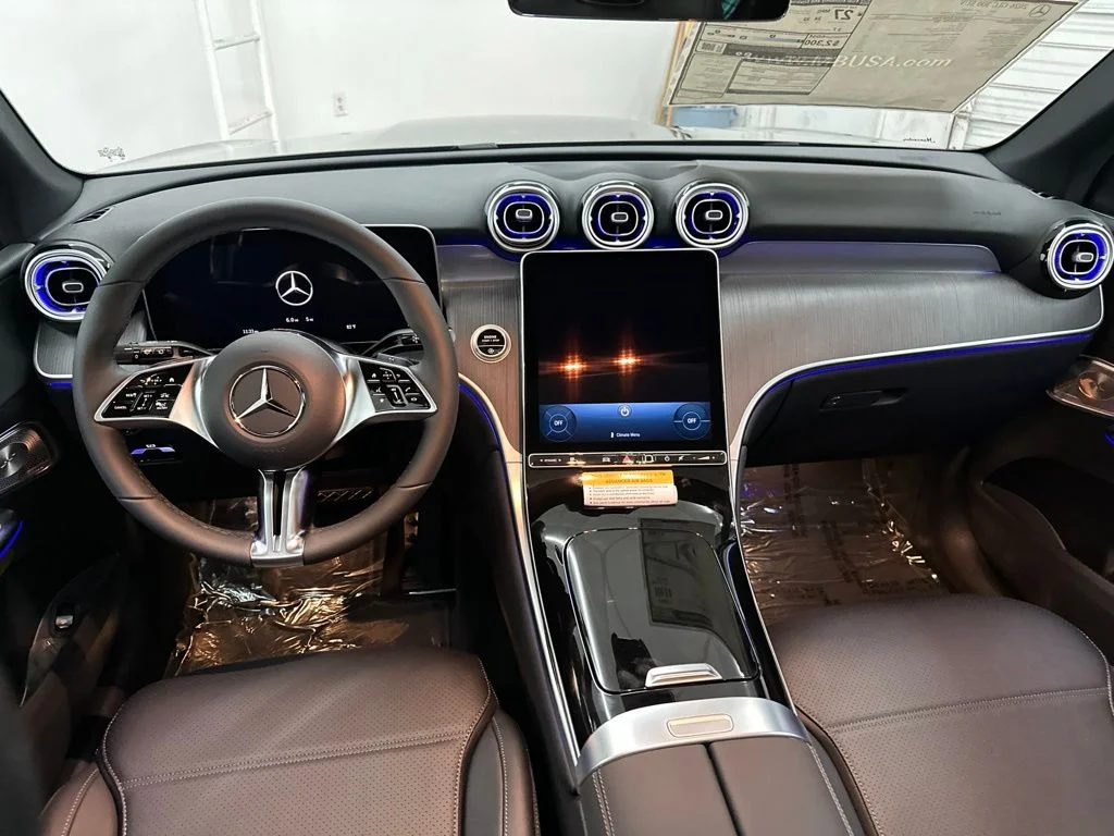New 2026 Black Mercedes-Benz GLC 300 image 22