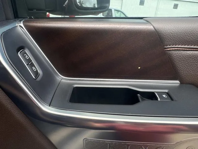 Used 2025 Bronze Ford King Ranch image 37
