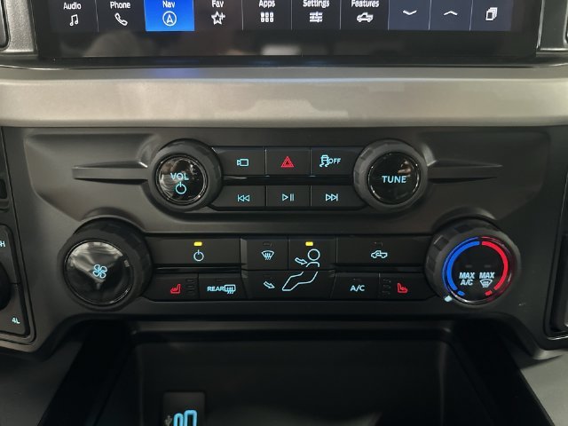 New 2027 Black Ford XLT image 21