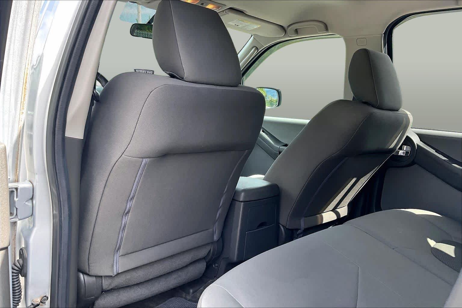 Used 2011 Silver Lightning Nissan S image 20