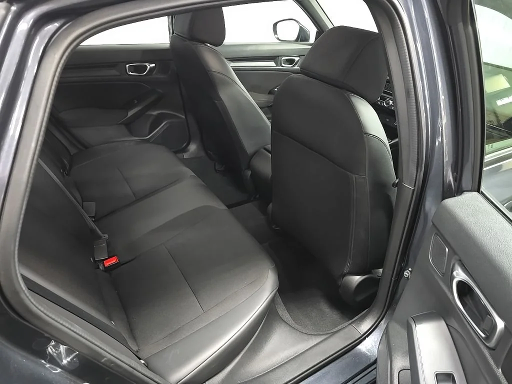 Used 2023 Meteorite Gray Metallic Honda Sport image 17