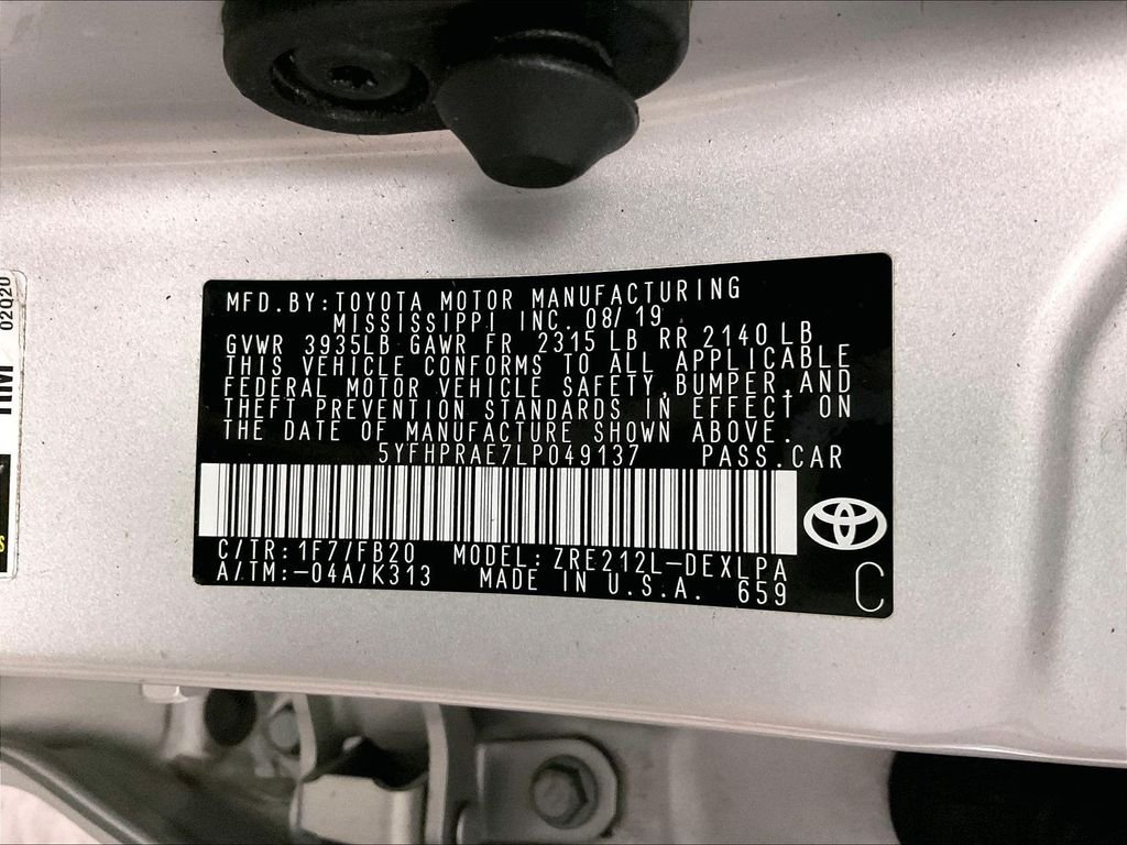 Used 2020 Silver Toyota LE image 39
