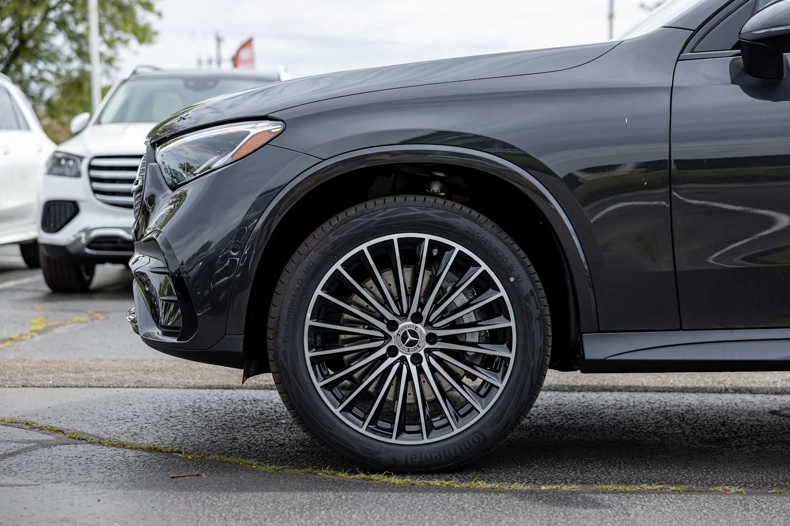 New 2026 Graphite Grey Metallic Mercedes-Benz GLC 300 image 31