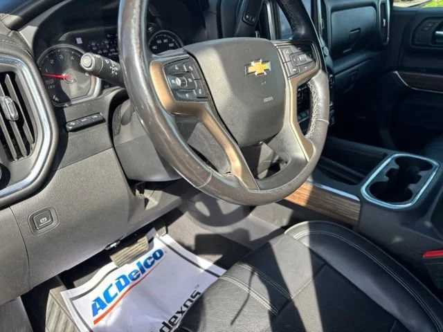 Used 2019 BLACK Chevrolet High Country image 14