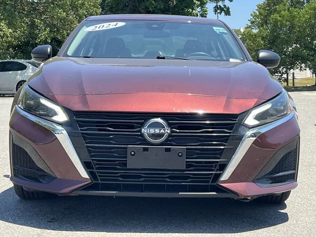 Used 2024 Red Nissan 2.5 SV image 16