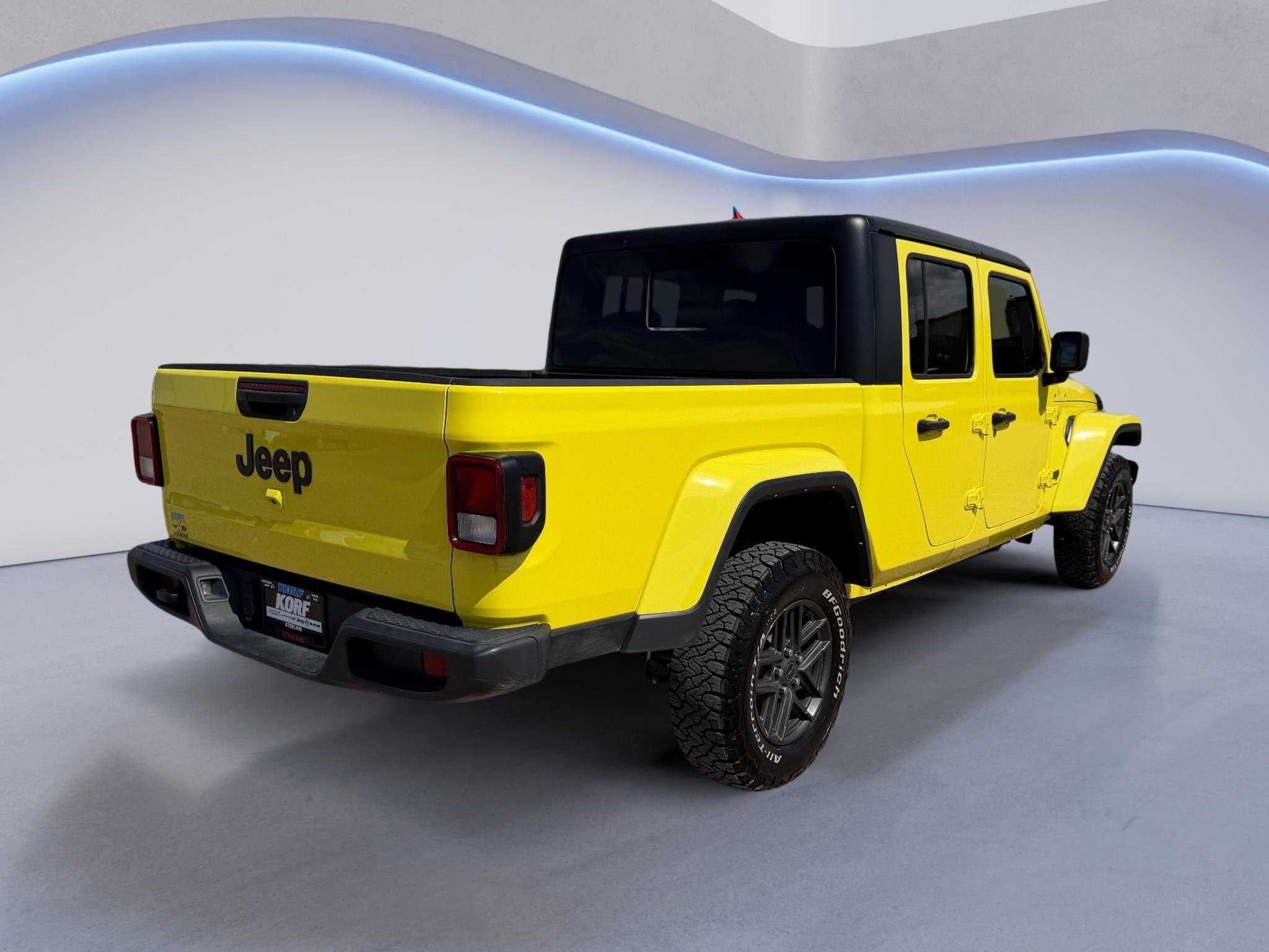 Used 2024 High Velocity Clearcoat Jeep Sport S image 5