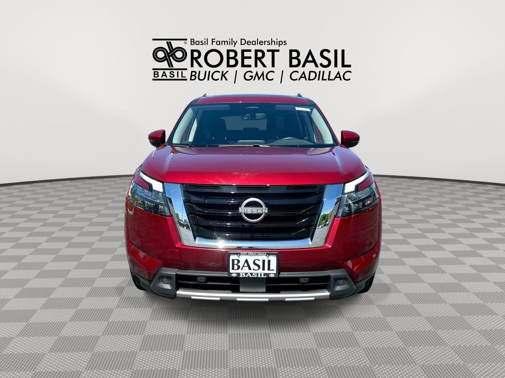 Used 2024  Nissan SV image 3
