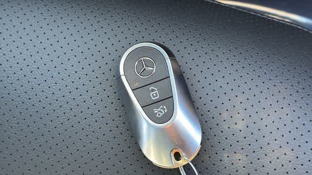 Certified Used 2026 Black Mercedes-Benz GLC 300 image 33