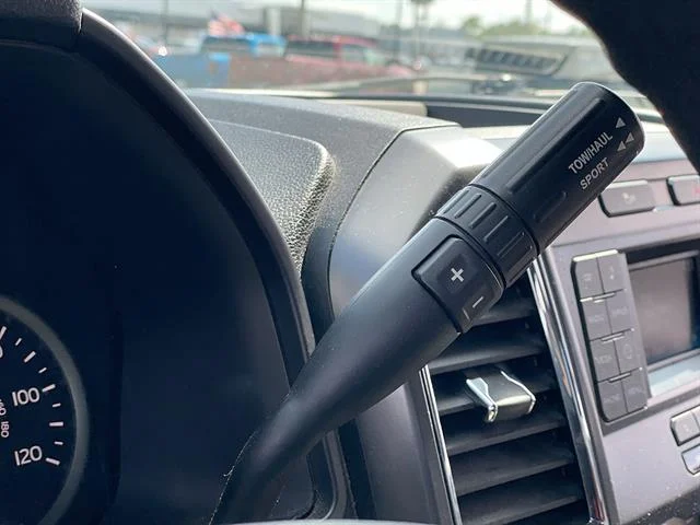 Used 2016 Magnetic Metallic Ford XL image 14