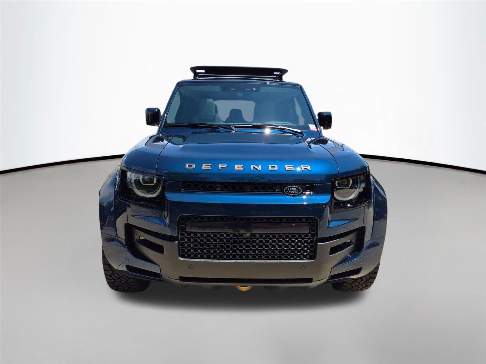 New 2026 Sargasso Blue Premium Metallic Land Rover OCTA image 2