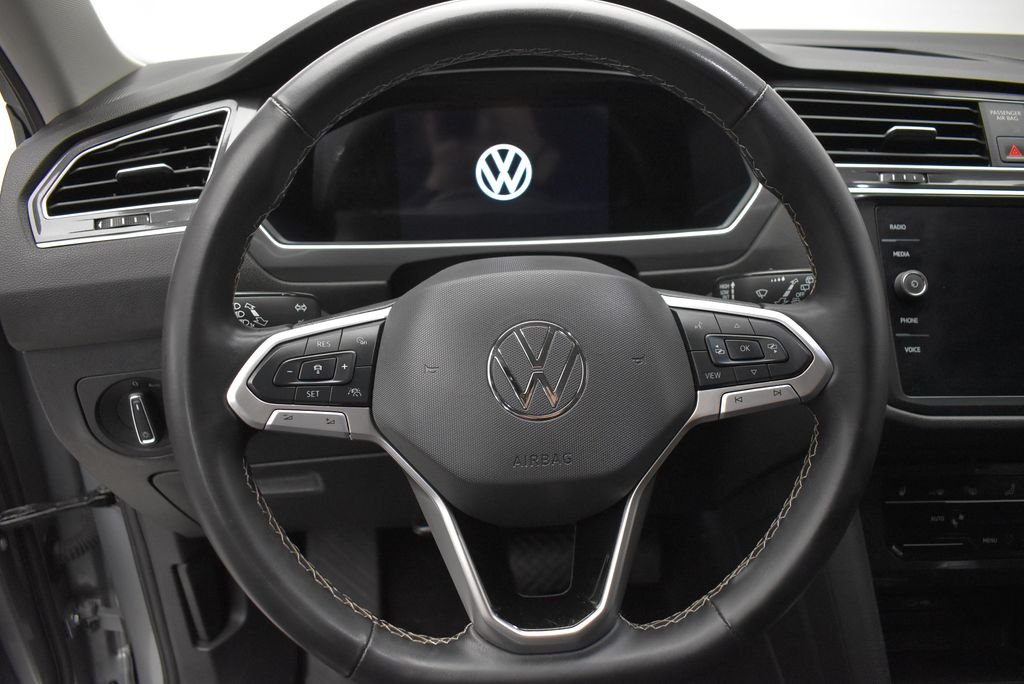 Used 2024 Gray Volkswagen 2.0T Wolfsburg Edition image 17